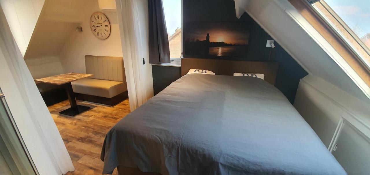 Bed & Budget Mackenzieplaats Wilp エクステリア 写真