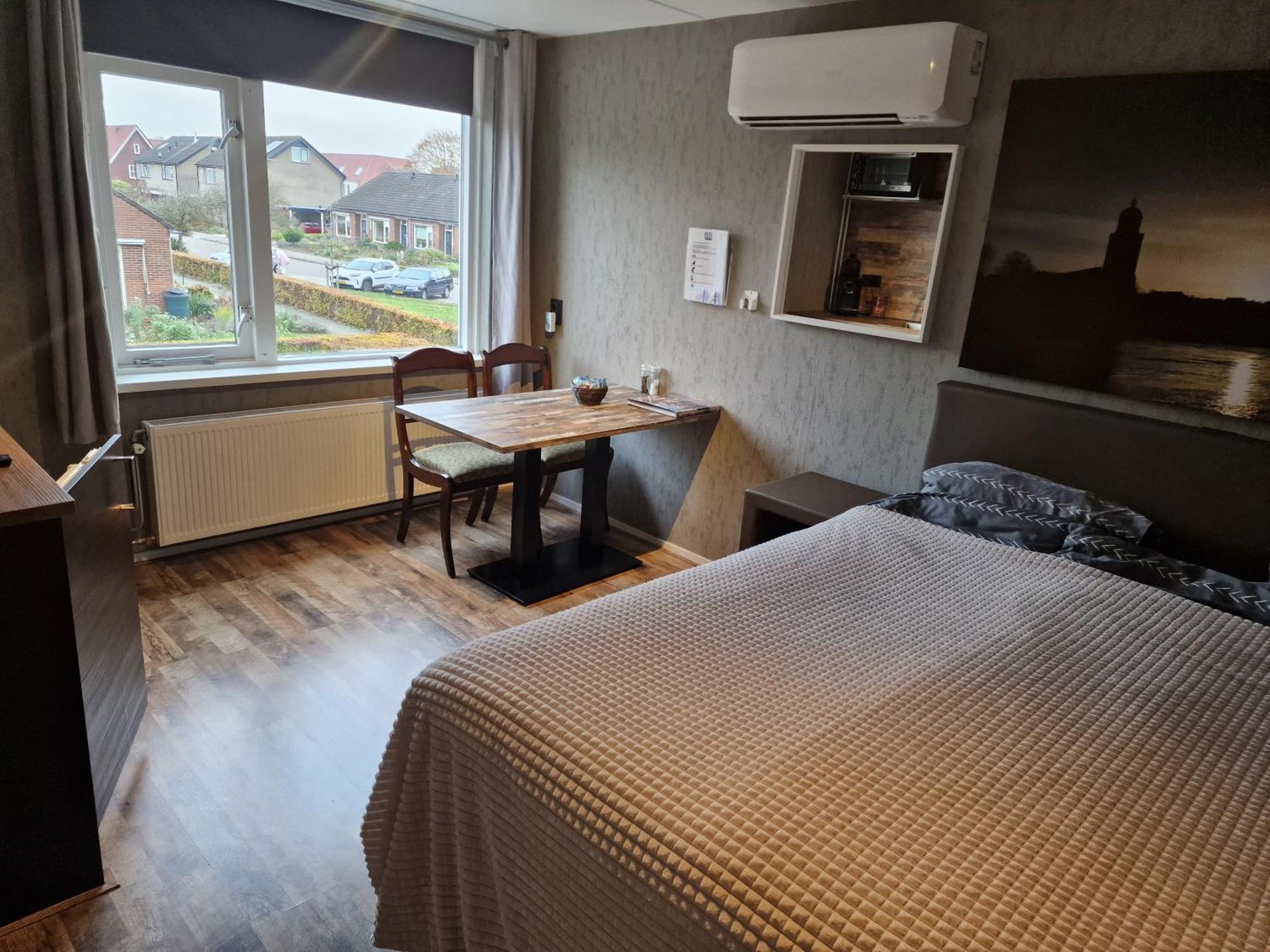 Bed & Budget Mackenzieplaats Wilp エクステリア 写真